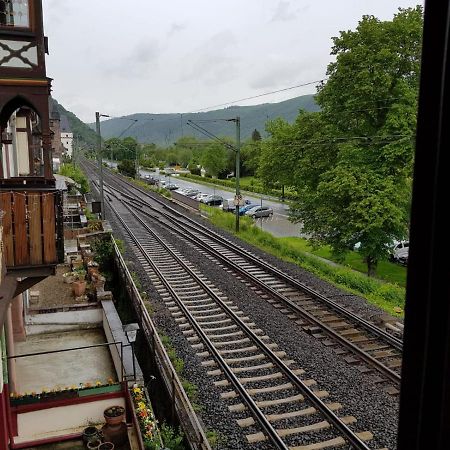 Hotelzimmer Im Alten Reihenhaus Auf Der Stadtmauer Bacharach Eksteriør bilde